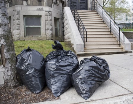 Garbage collection in Plumstead